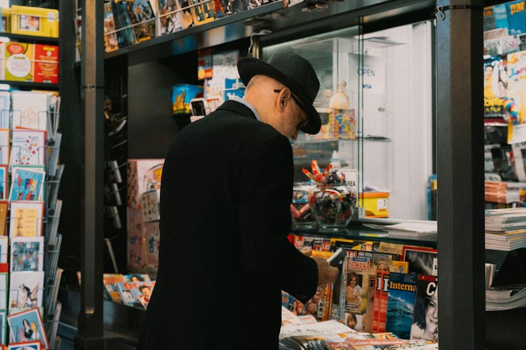 detective investigating store