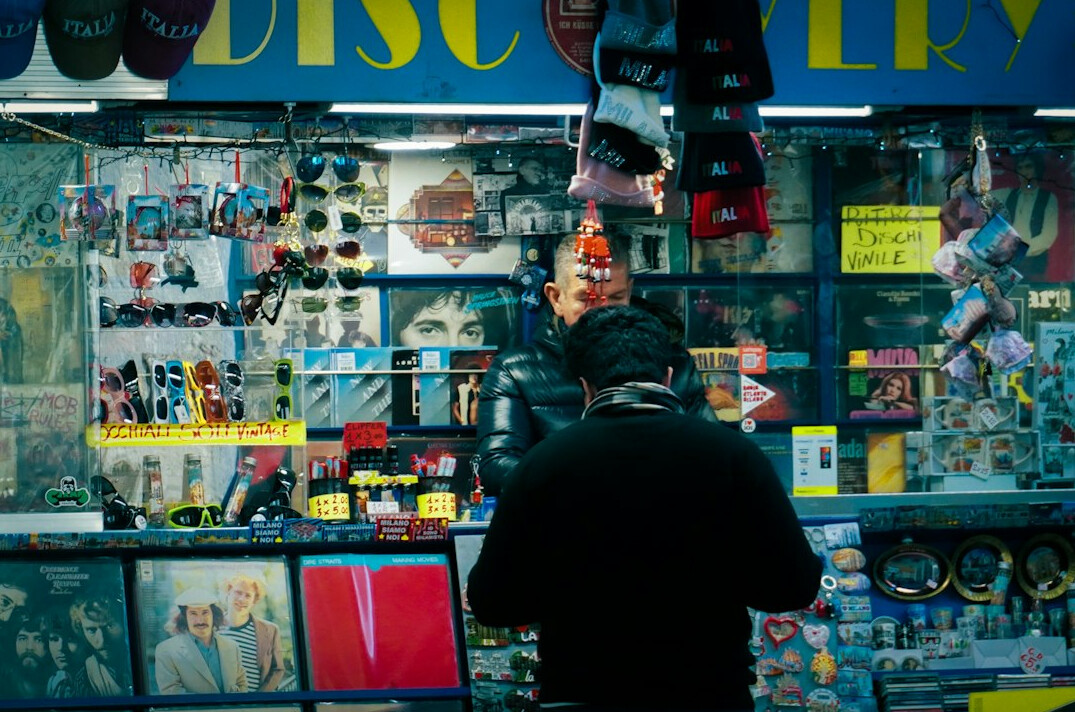 undercover store detective